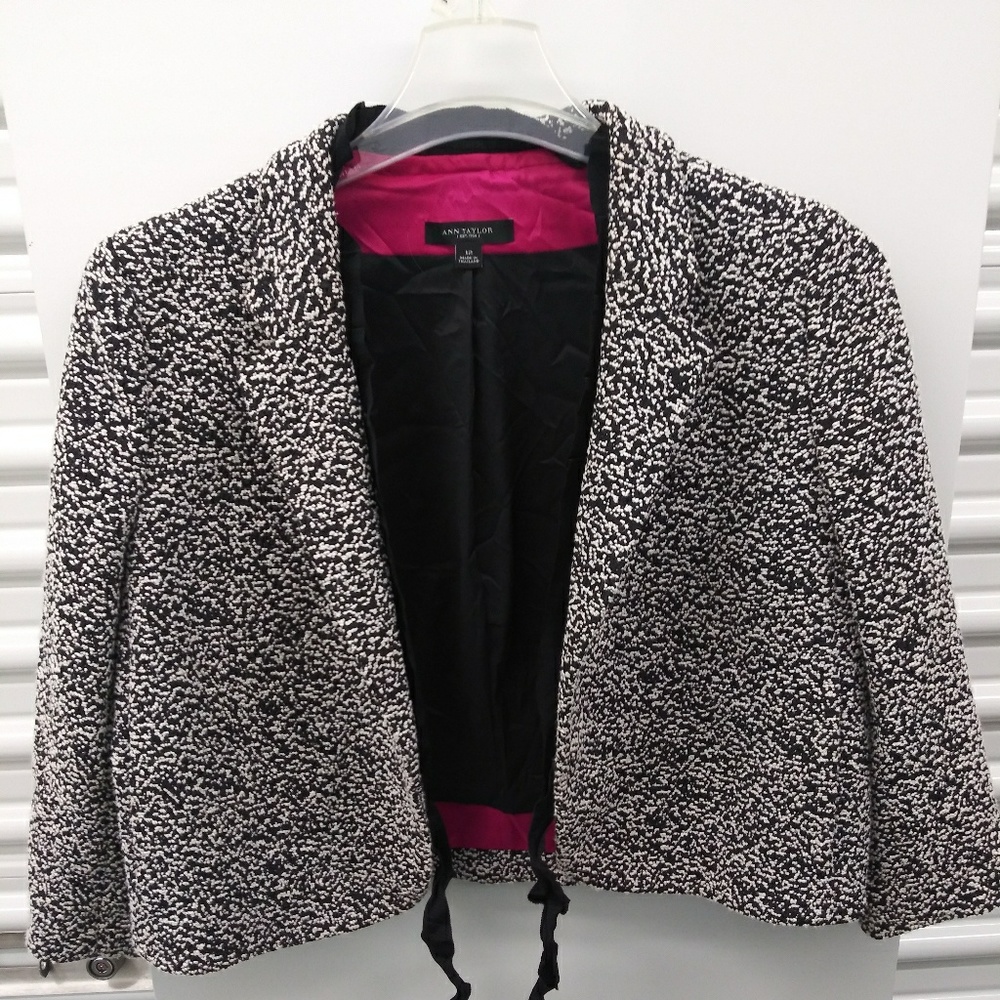 Ann Taylor cape/blazer size 12